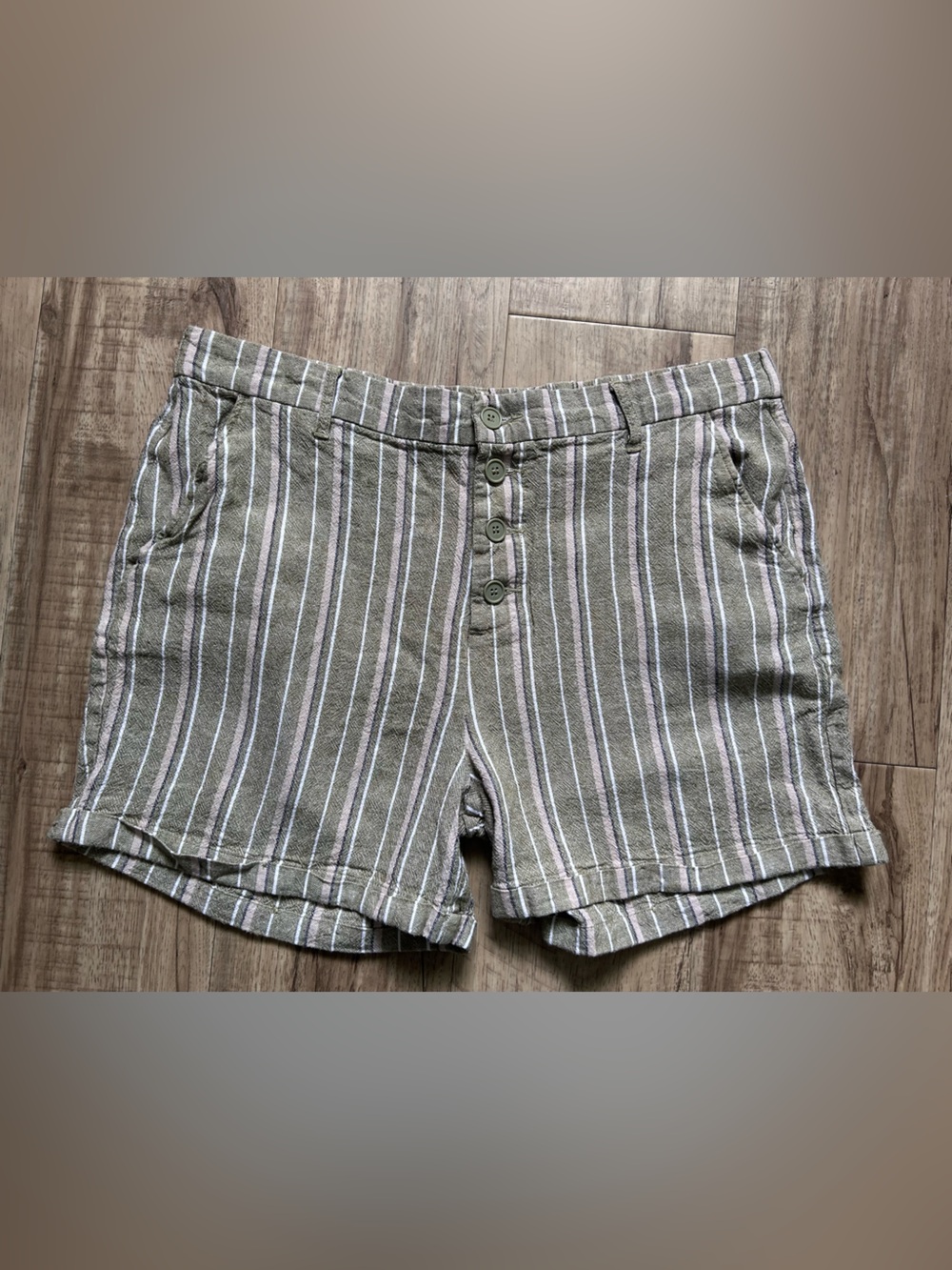 d. jeans Striped Linen Blend Shorts casual beachy neutral